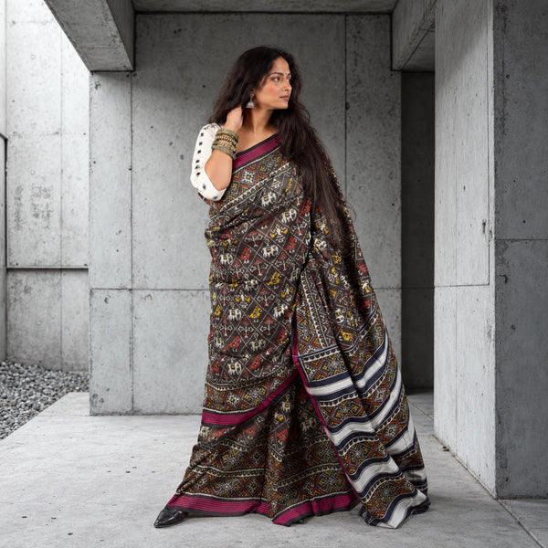 NARI KUNJAR POPAT PHOOL BHAT BLACK SINGLE IKAT COTTON PATOLA SAREE
