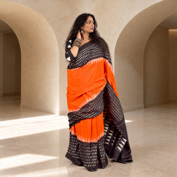 POCHAMPALLY SINGLE IKAT PUMPKIN ORANGE - BLACK COTTON SAREE WITH IKAT BLOUSE PIECE