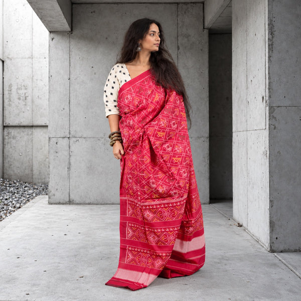 NARI KUNJAR POPAT PHOOL BHAT CERISE RED SINGLE IKAT COTTON PATOLA SAREE