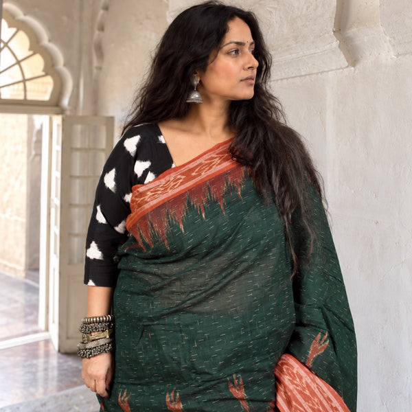 SAMBALPURI SINGLE IKAT HUNTER GREEN  COTTON SAREE WITH IKAT BLOUSE PIECE