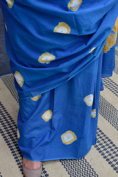 SHIBORI MUL COTTON TEAL - MUSTARD SAREE - Neevi by Ridhima