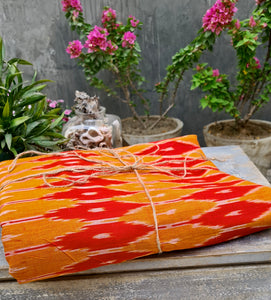 POCHAMPALLY ORANGE-RED SINGLE IKAT COTTON FABRIC